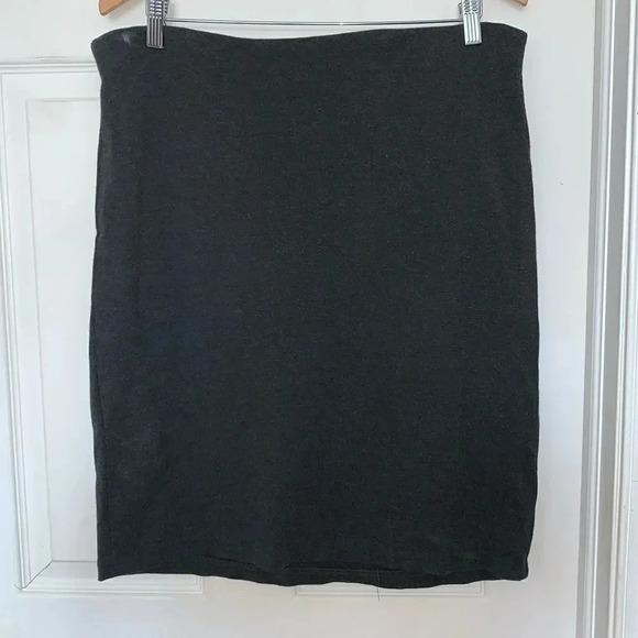 Philosophy Women’s Pencil Skirt - Picture 2 of 5